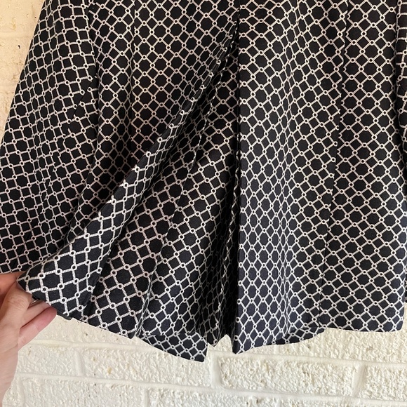Black and White Print Cropped Blazer - Picture 6 of 6